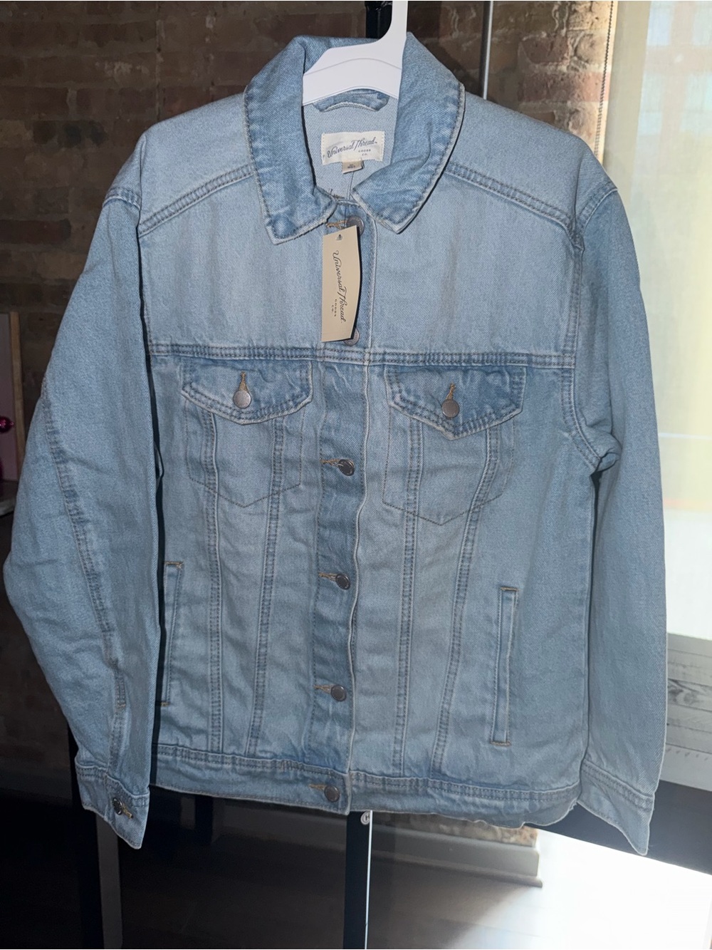 Universal Thread Light Blue Denim Jacket - Classic Style